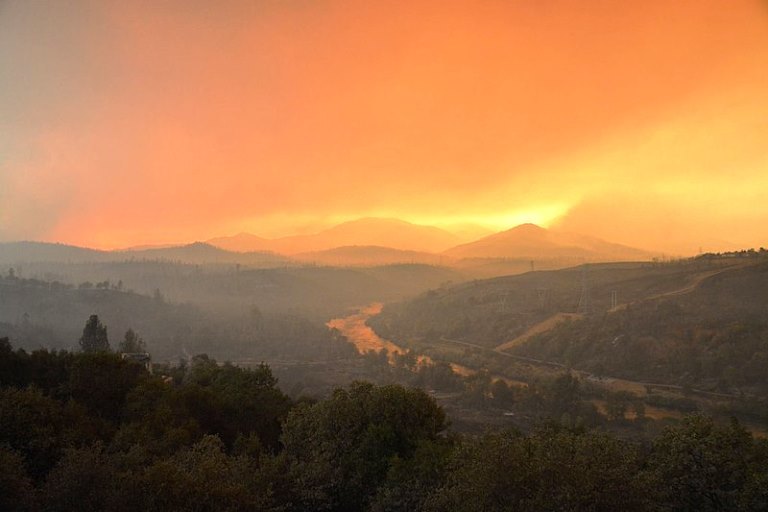Carr Fire smaller